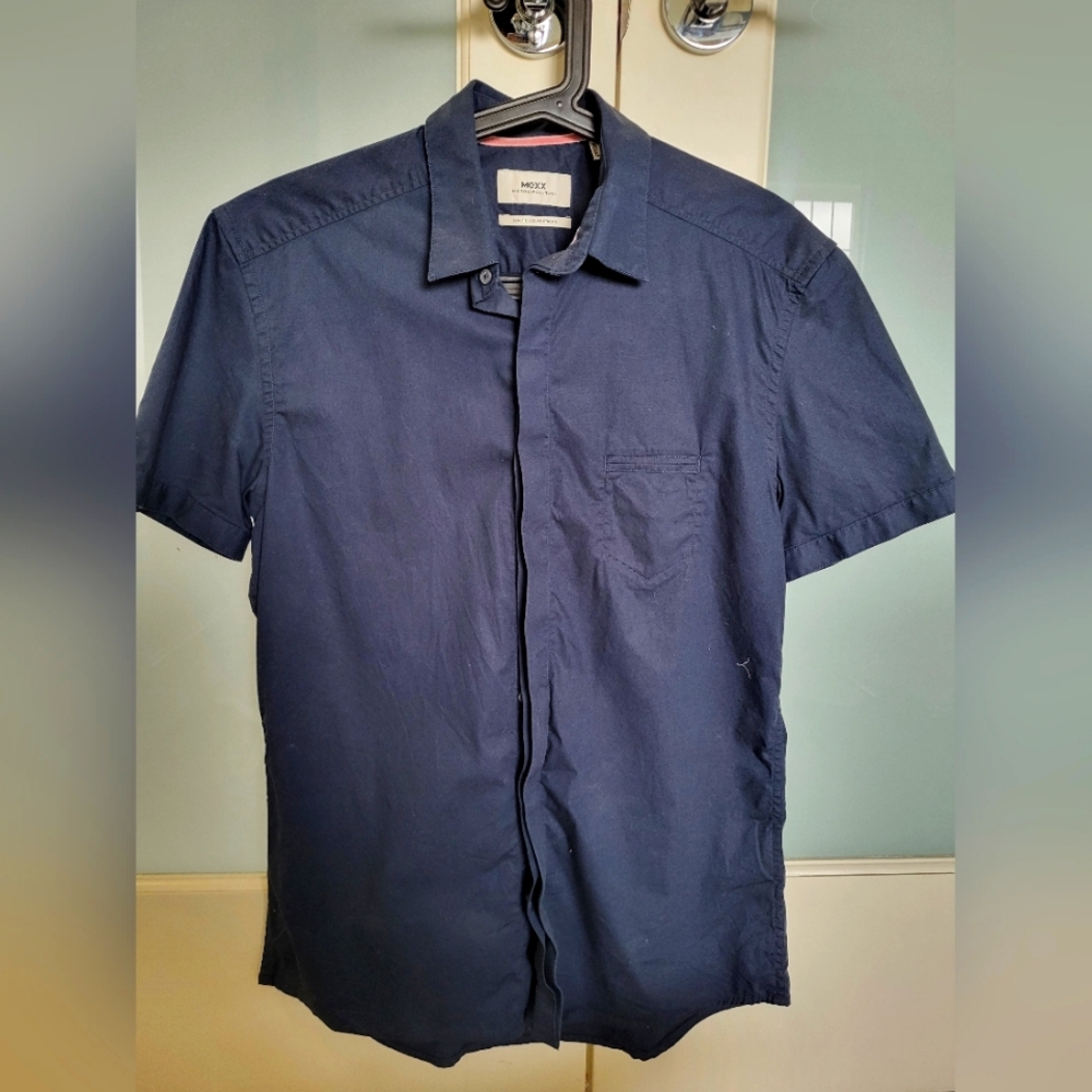 Men's shirt
